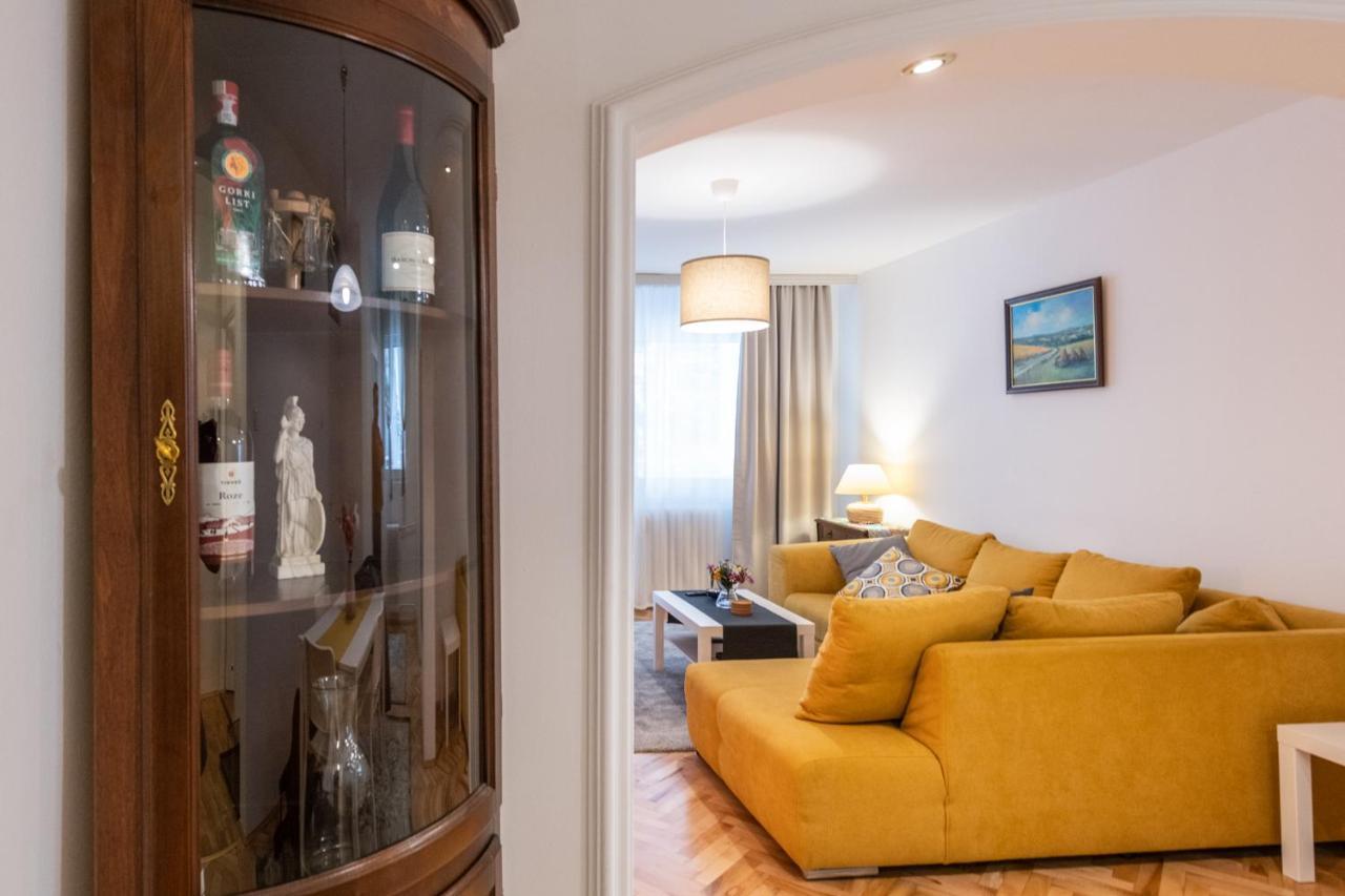 Ada City Break Belgrado Buitenkant foto