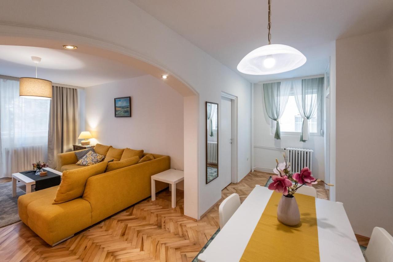 Ada City Break Belgrado Buitenkant foto